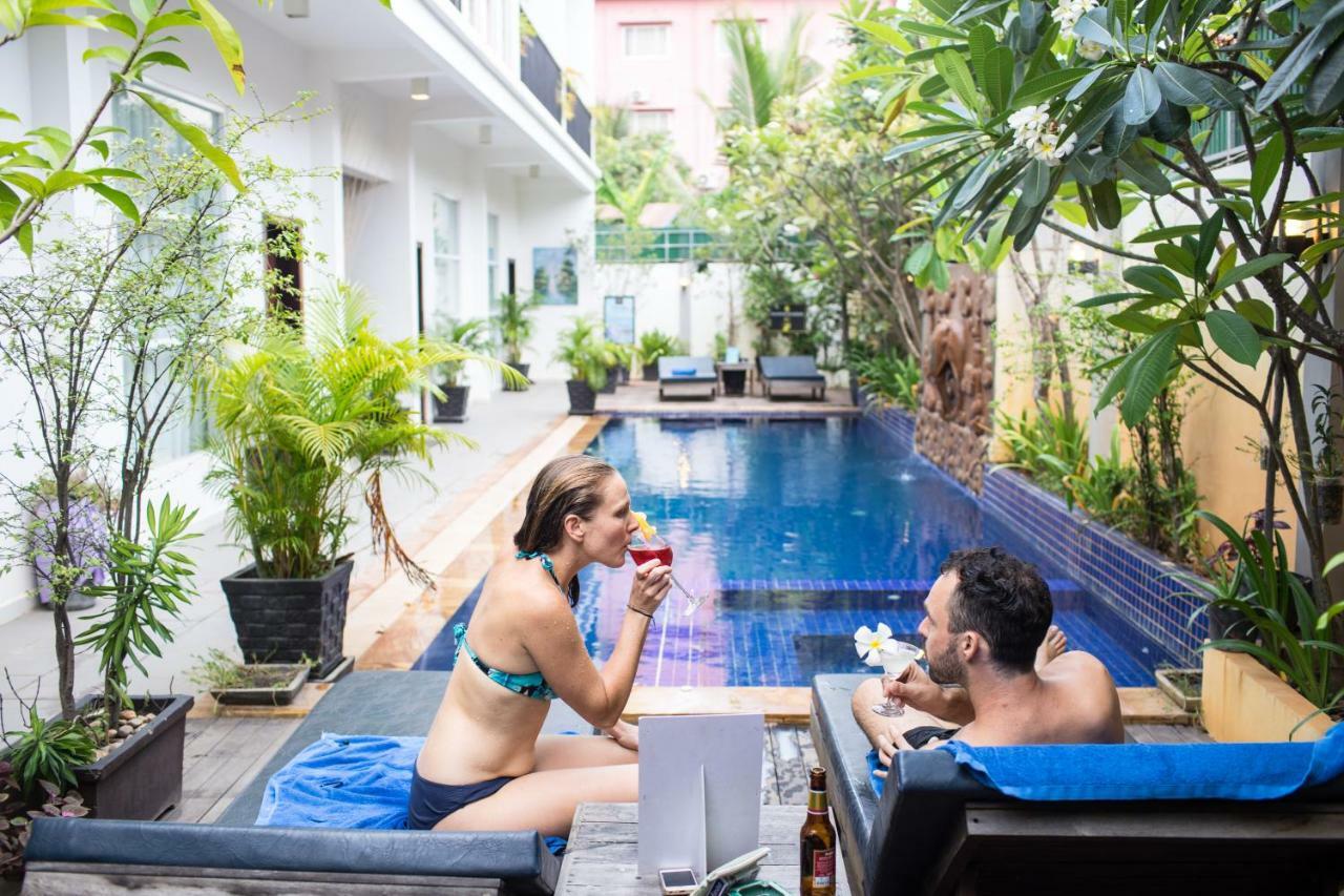 Saline Angkor Villa Siem Reap Bagian luar foto